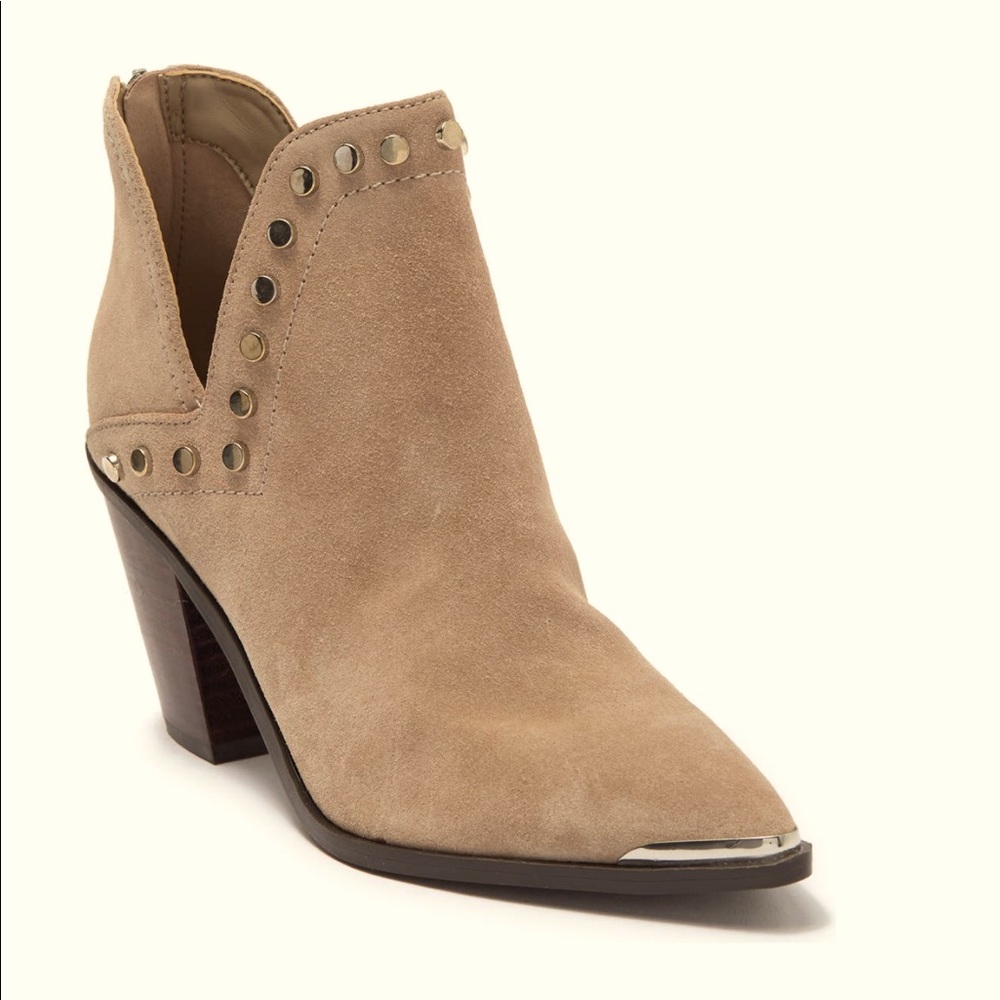 💥NWT💥 Marc Fisher Studded Bootie
